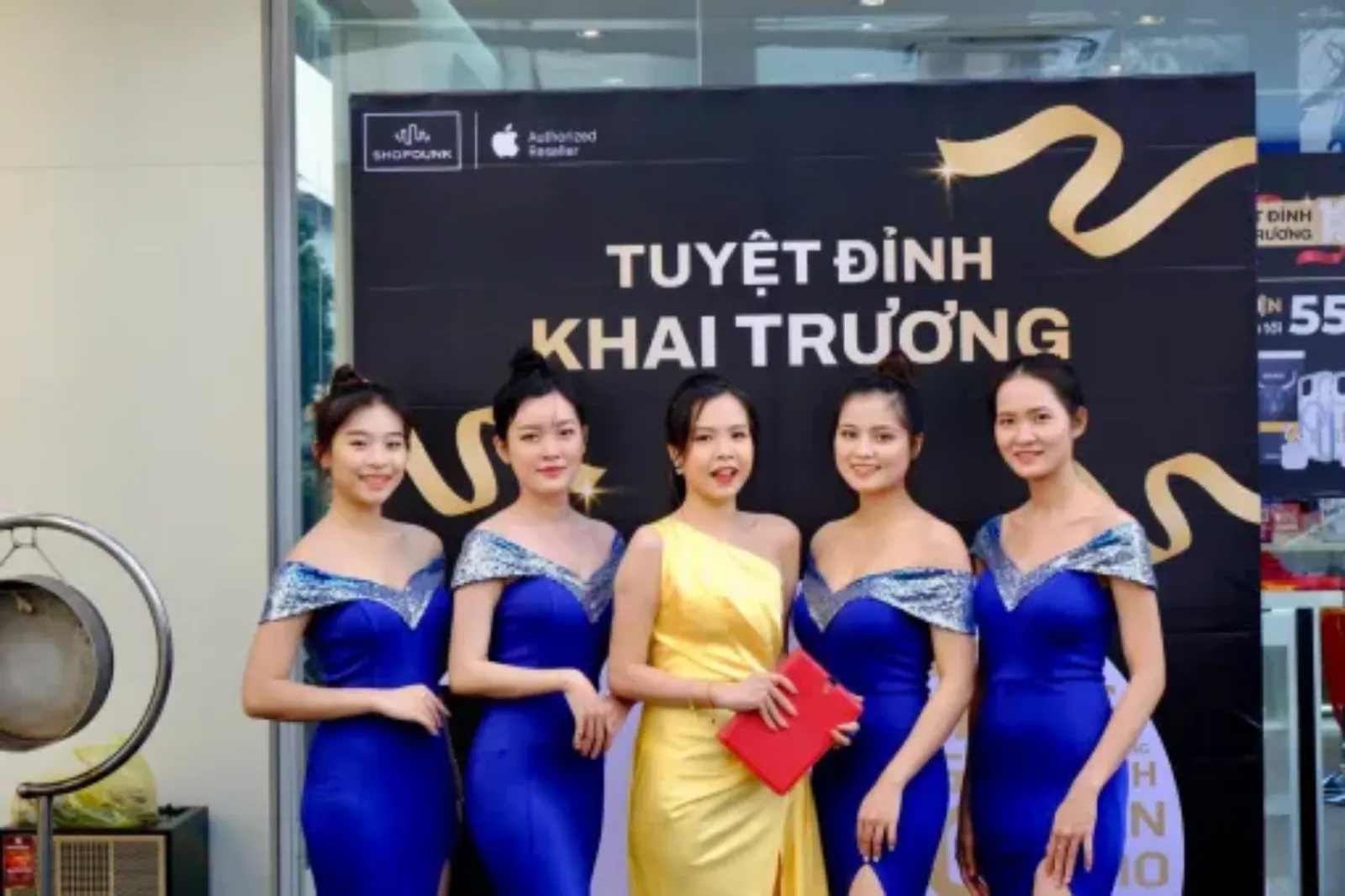 Hình ảnh cho danh mục Toàn cảnh sự kiện khai trương liên tỉnh: Hoành tráng, bùng nổ, nhộn nhịp