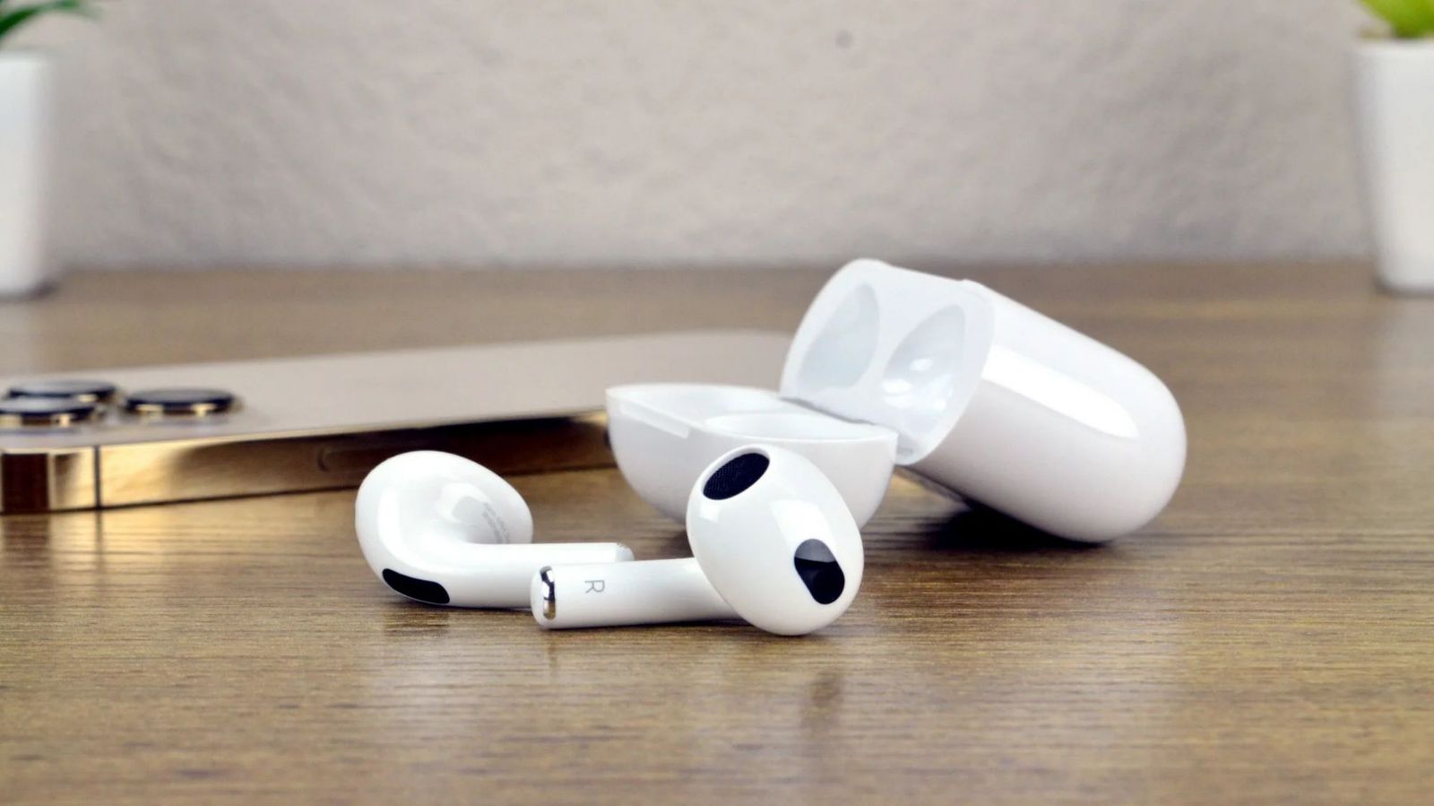 Hình ảnh cho danh mục AirPods 3 sản xuất năm nào? Sau 2 năm còn đáng mua?