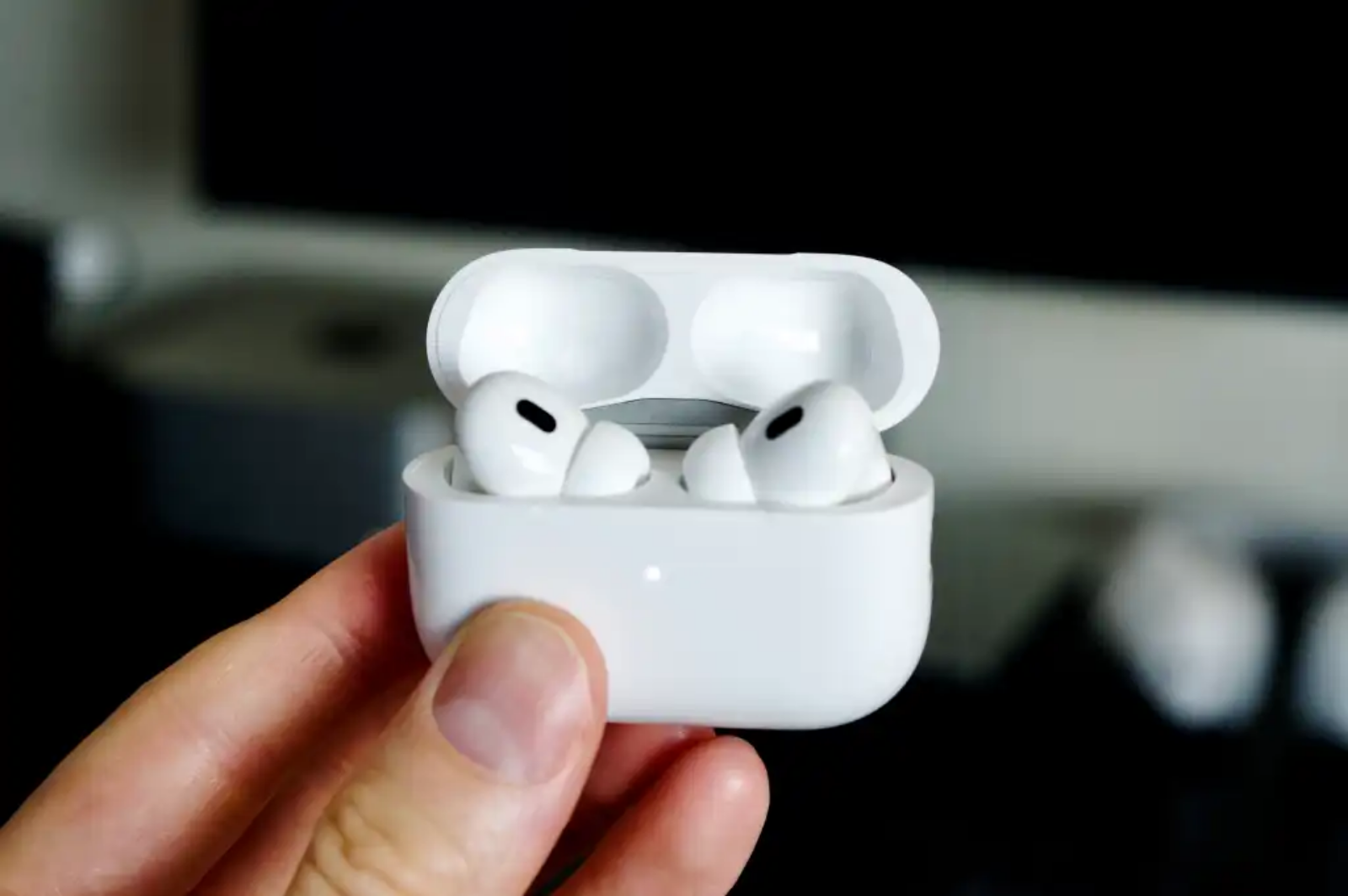 Hình ảnh cho danh mục Địa chỉ bán tai nghe AirPods cũ, chính hãng ở đâu uy tín?