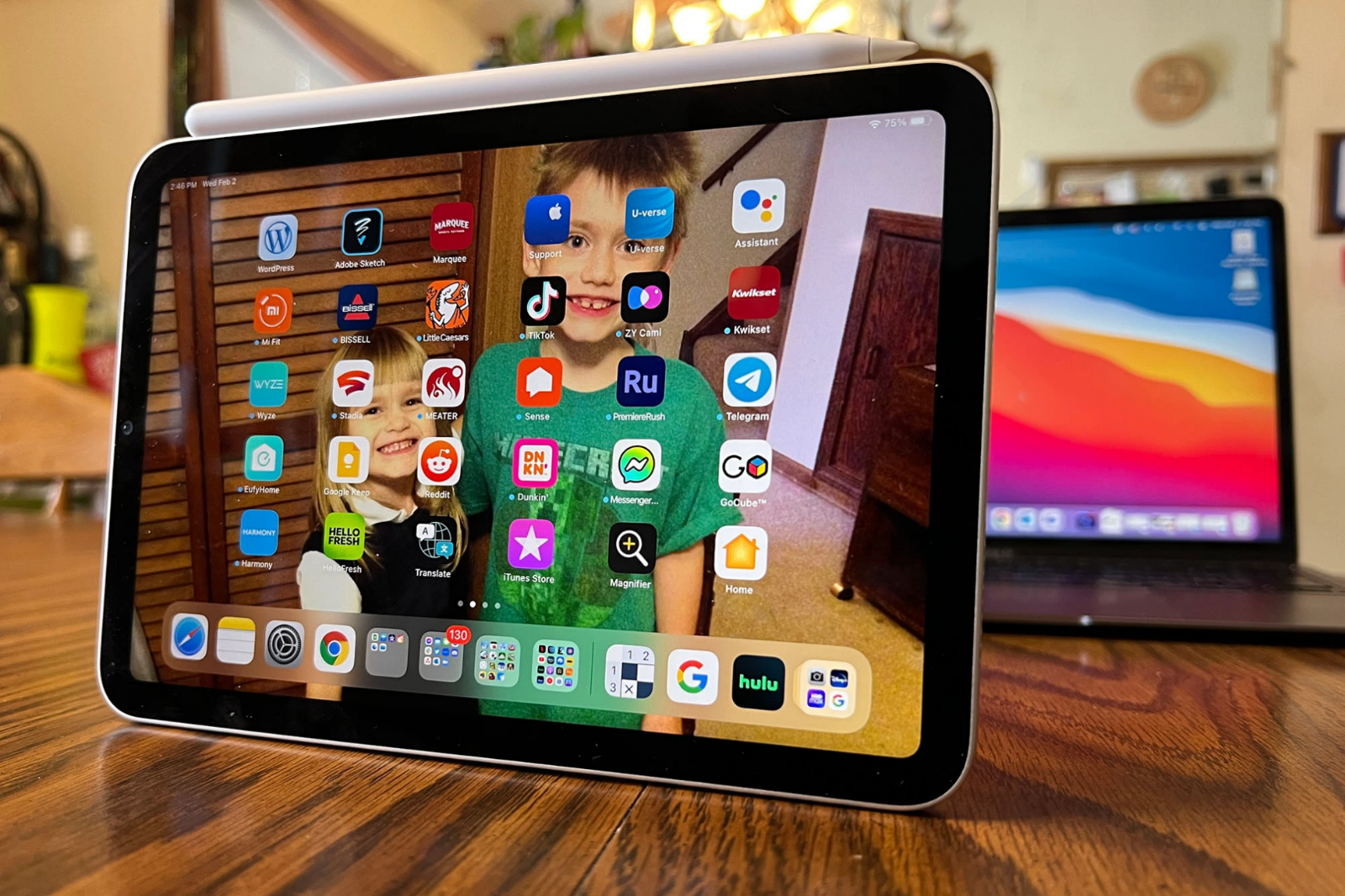 Hình ảnh cho danh mục Mọi điều cần biết về iPad Mini 5: nhỏ gọn bên ngoài, mạnh mẽ bên trong