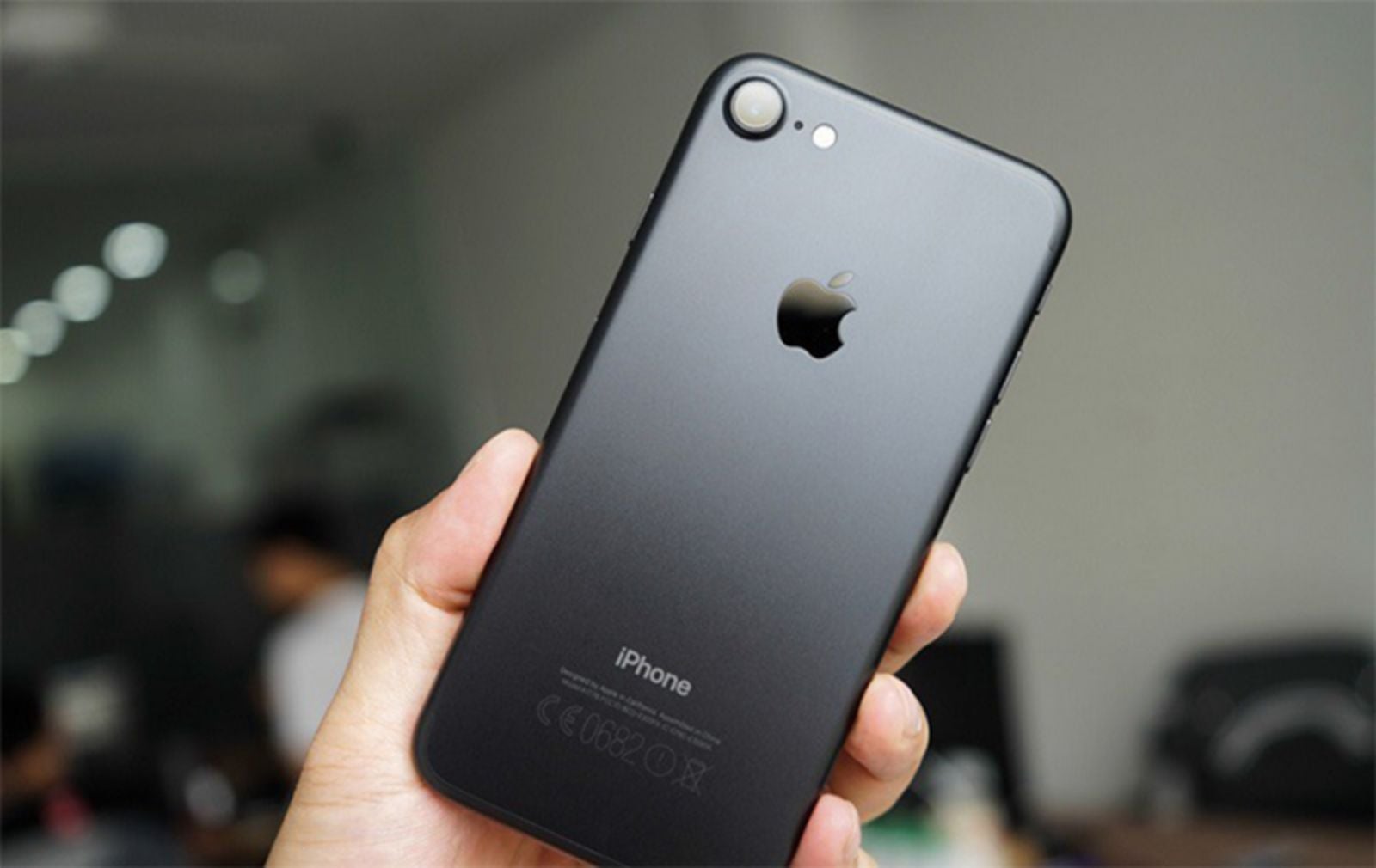 Hình ảnh cho danh mục iPhone 7 lock giá bao nhiêu? Nên mua iPhone 7 lock ở đâu?