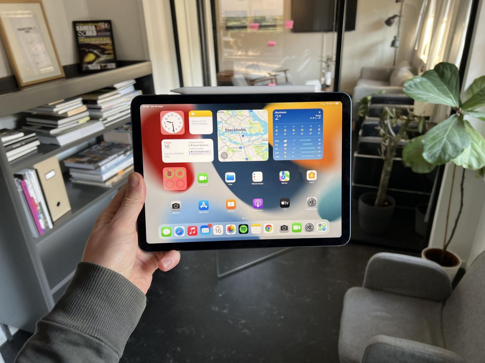 Hình ảnh cho danh mục Hướng dẫn kiểm tra số lần sạc trên iPhone/iPad