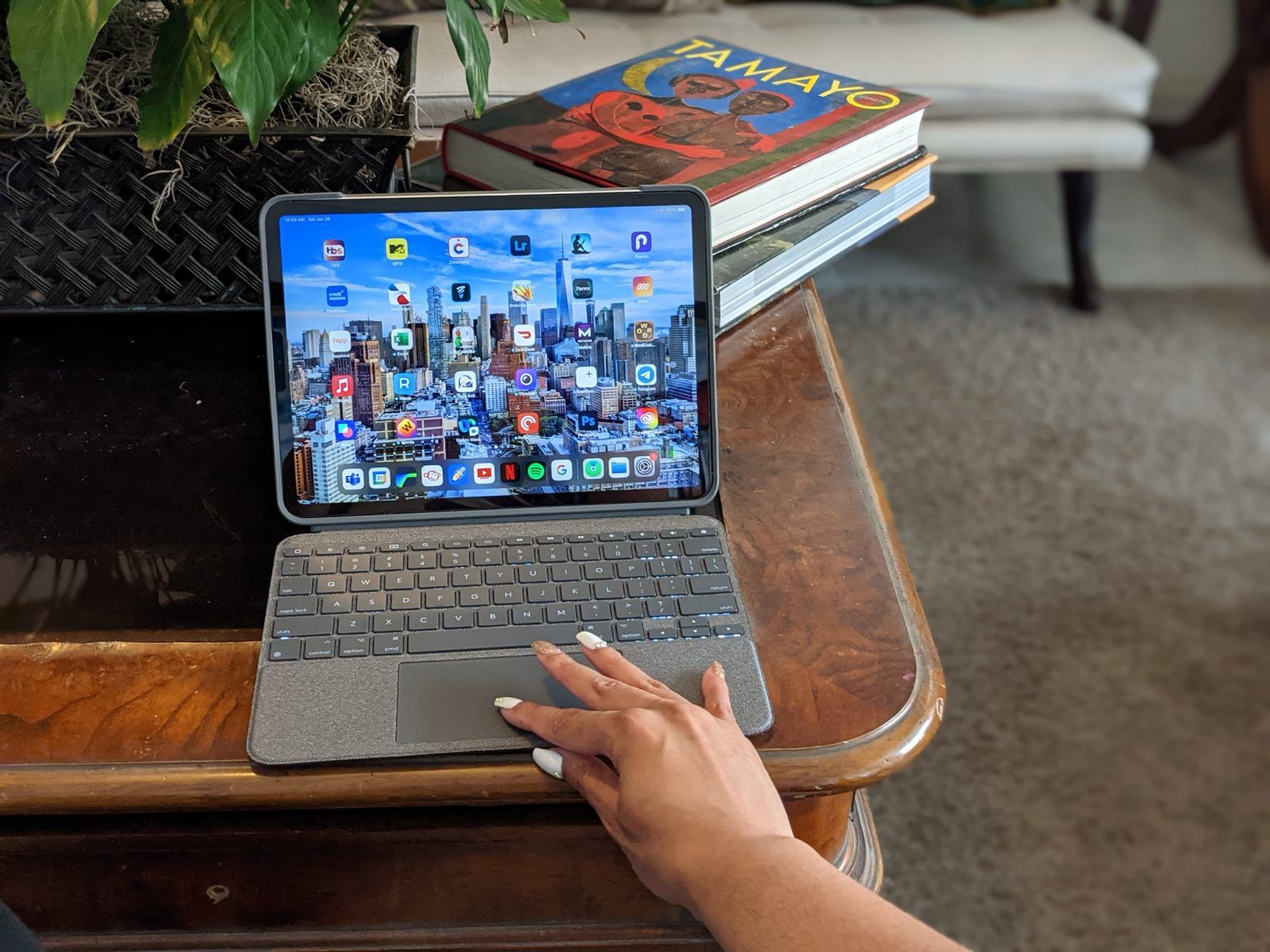 Hình ảnh cho danh mục Mọi điều cần biết về iPad Air 3 (2019): giá "dễ chịu", mạnh ngang iPad Pro