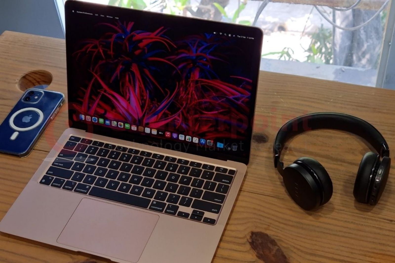 Hình ảnh cho danh mục Đánh giá Macbook Air 2017: mẫu máy phù hợp nhất với dân công sở