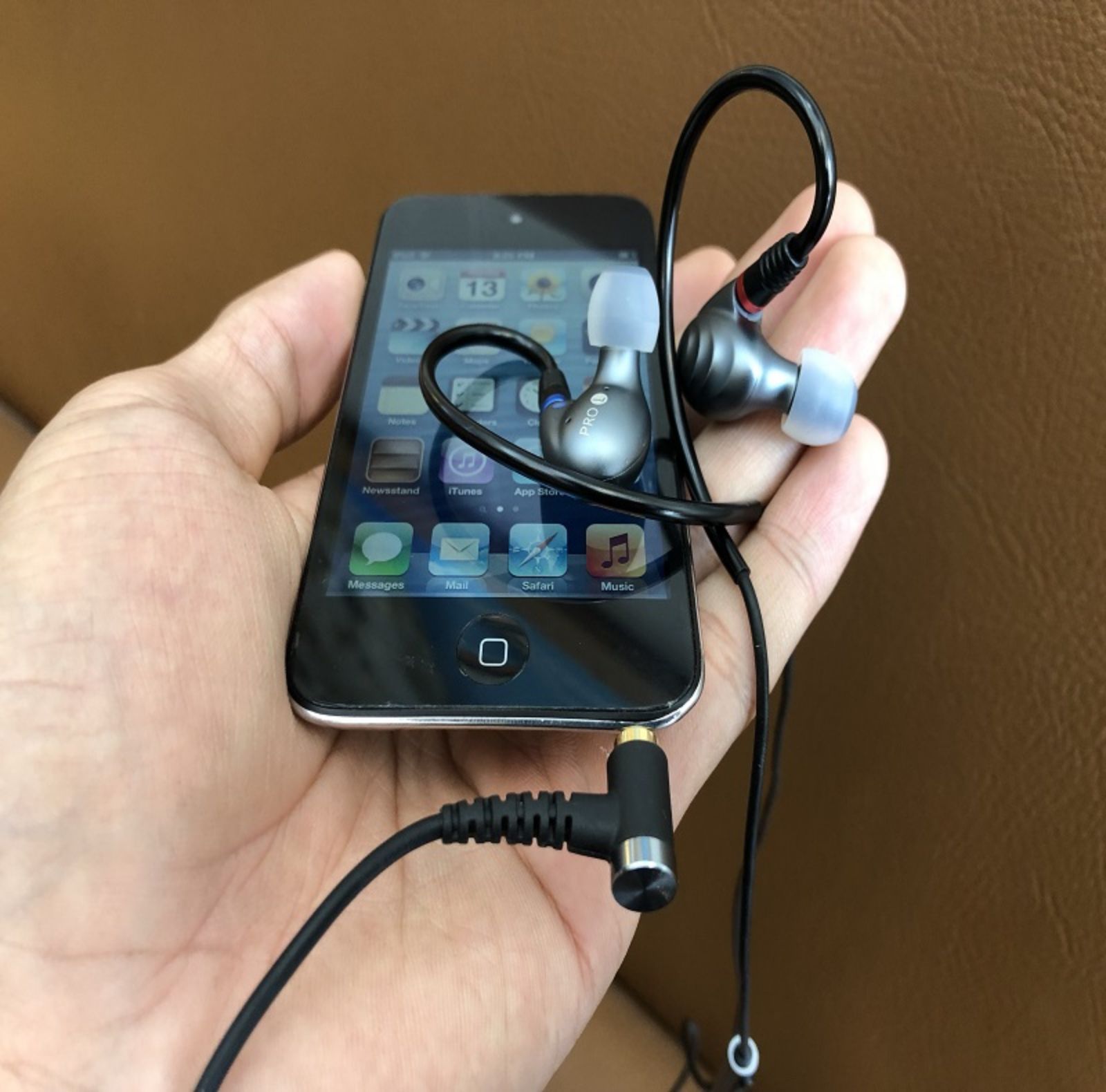 Hình ảnh cho danh mục Tất tần tật mọi thứ bạn cần biết về máy nghe nhạc iPod Touch Gen 4