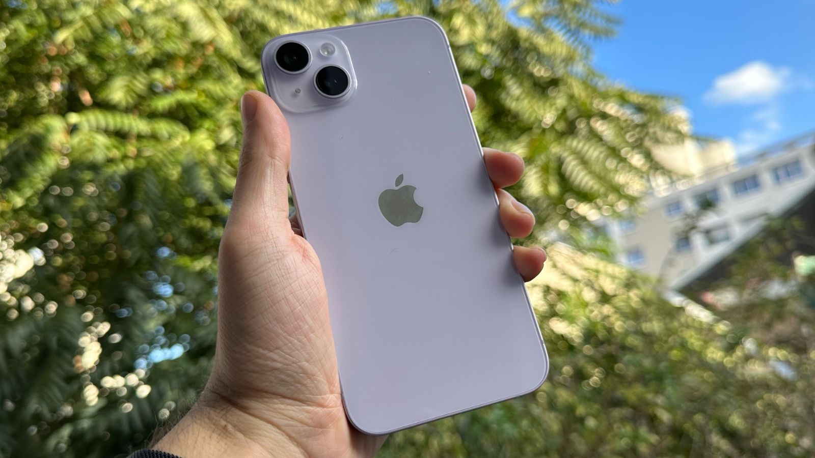 Hình ảnh cho danh mục Sản xuất một chiếc iPhone cần bao nhiêu kim loại thì đủ