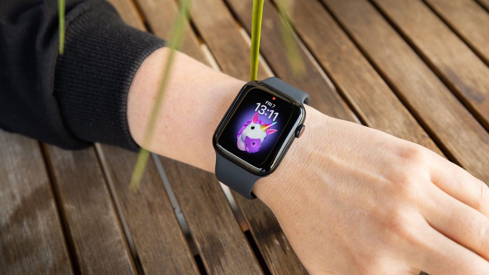 Hình ảnh cho danh mục Hướng dẫn tháo lắp dây đeo Apple Watch chỉ 2 bước ĐƠN GIẢN