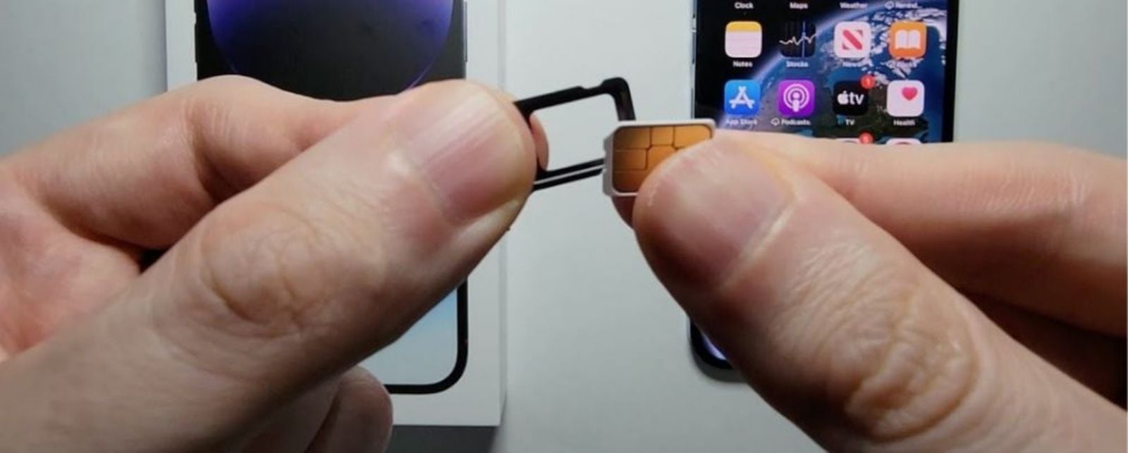 Hình ảnh cho danh mục iPhone 14 1 SIM hay 2 SIM? Nên dùng phiên bản sim vật lý hay eSim!