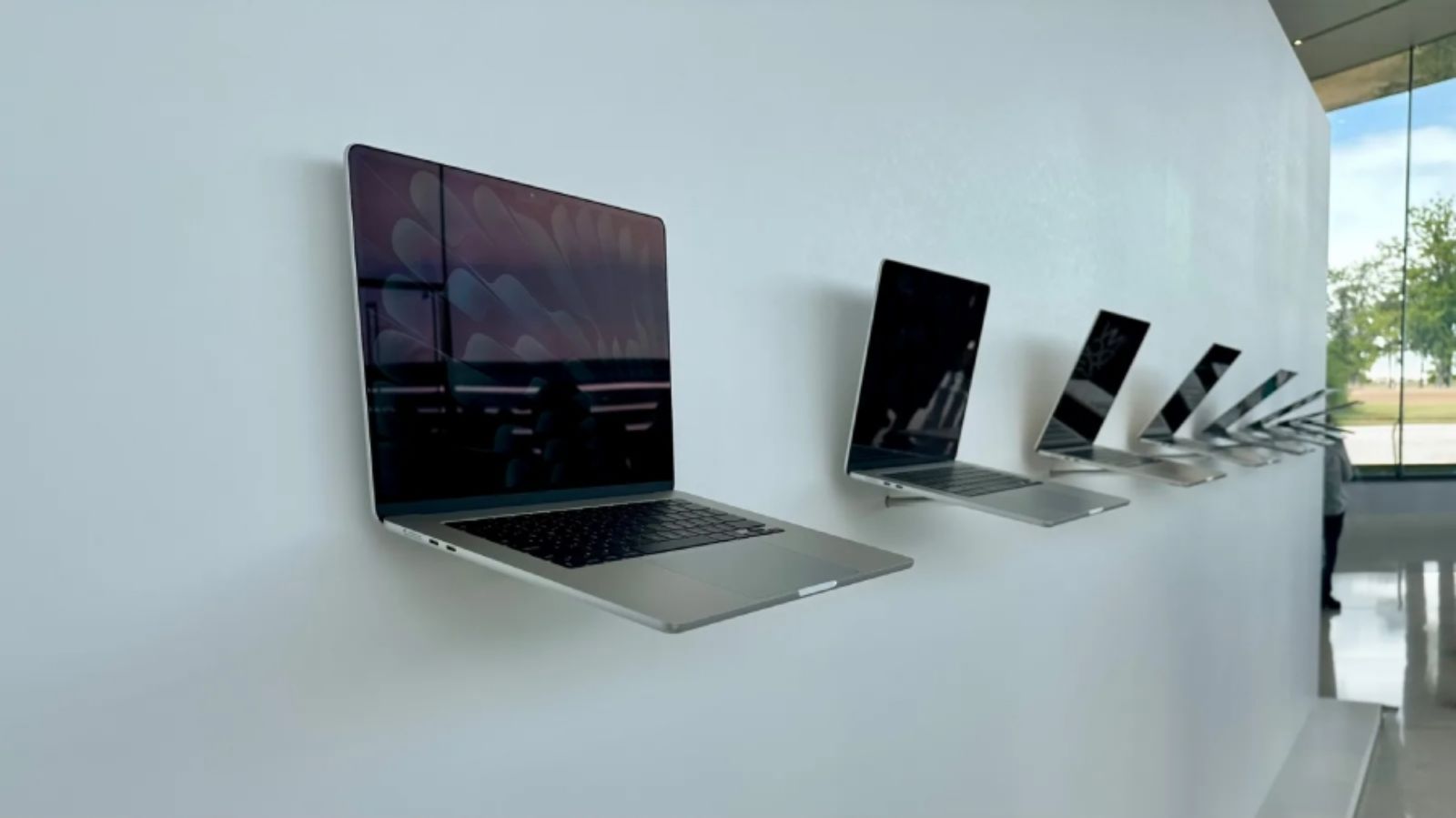 Hình ảnh cho danh mục Dự kiến thời gian MacBook Air M2 15 inch về Việt Nam vào tháng 7/2023 