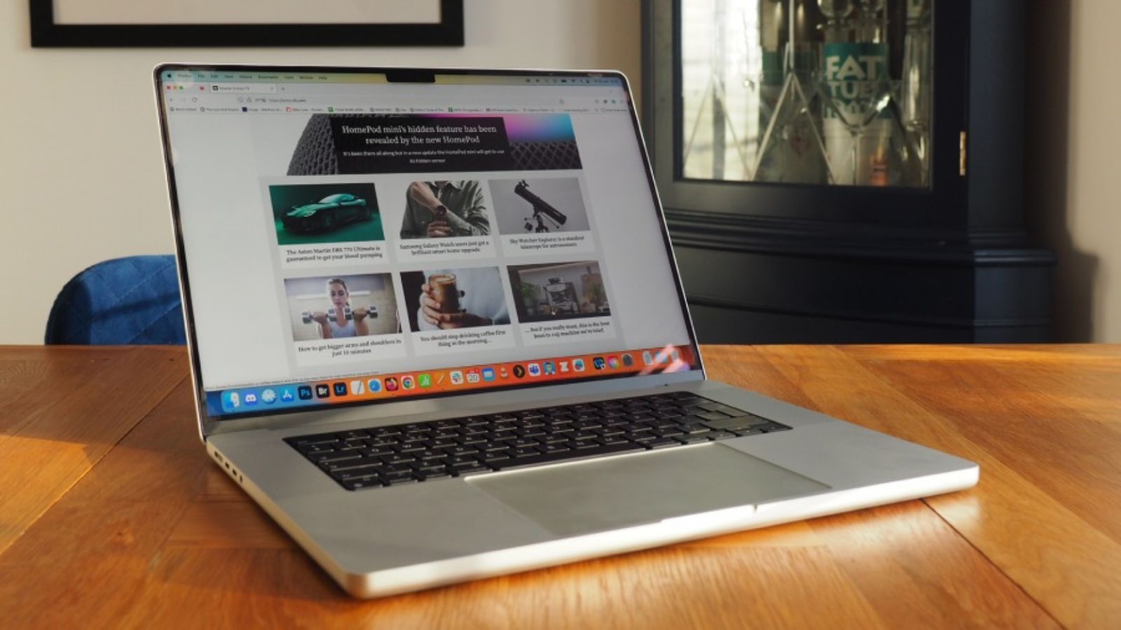 Hình ảnh cho danh mục Review chi tiết MacBook Pro 16 inch M2 Pro - Khám phá sức mạnh chip M2 Pro  