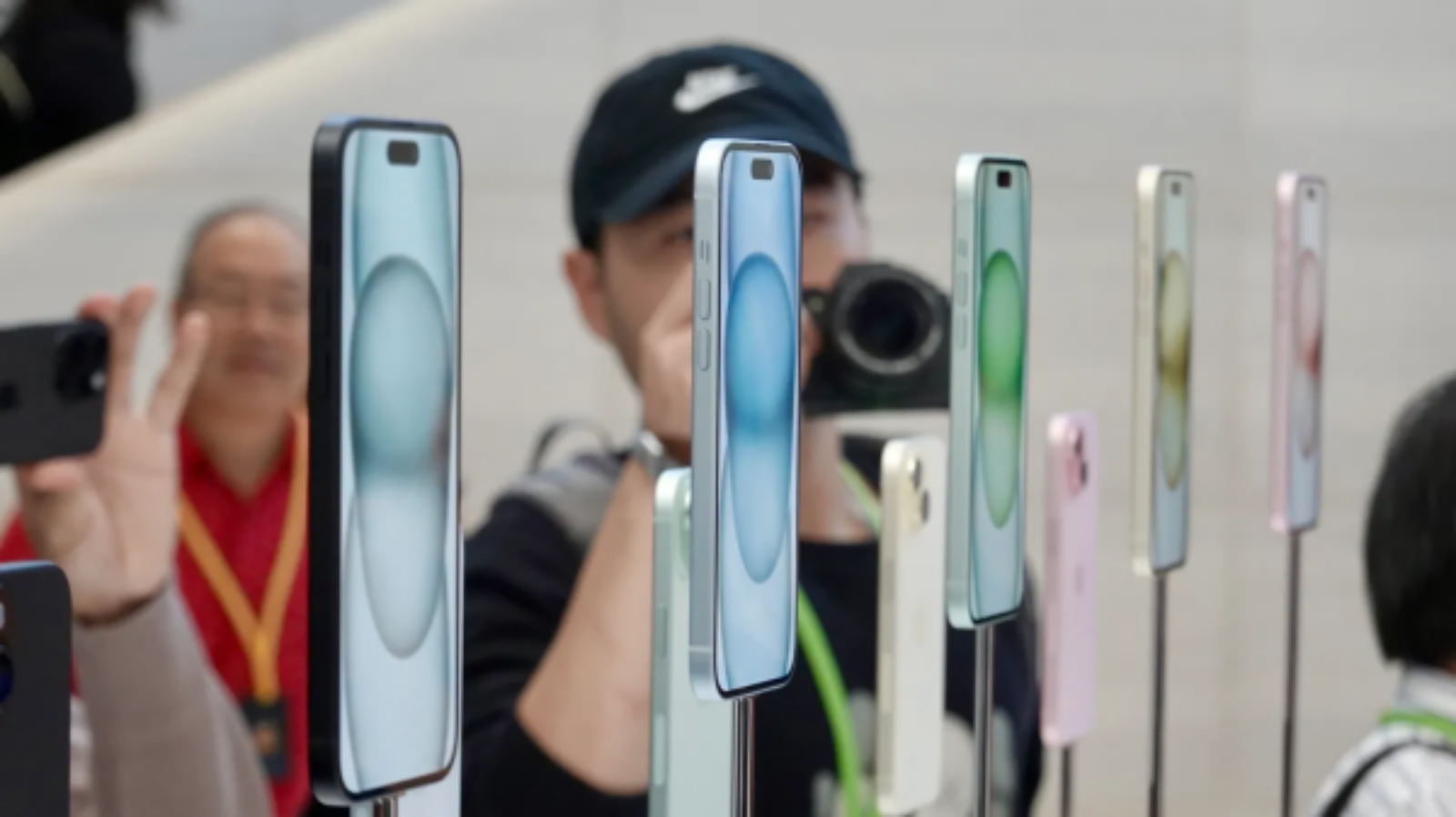 Hình ảnh cho danh mục iPhone 15 Plus có mấy màu? Khám phá 5 gam màu cực “cháy”