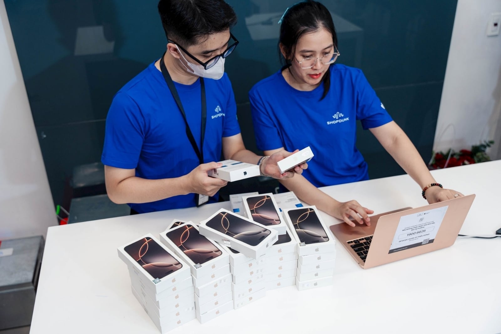 Picture for category Where to Buy an iPhone in Hanoi: Top Stores and Tips