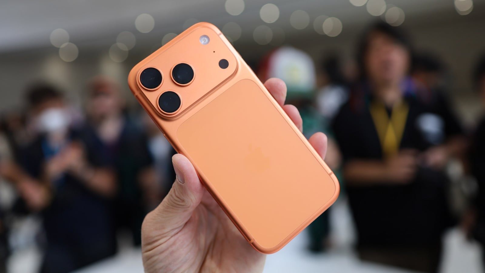 Hình ảnh cho danh mục iPhone 17 màu cam chính thức ra mắt cho bản Pro Max