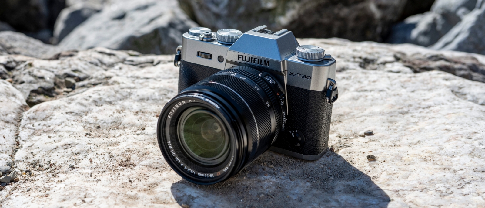 Hình ảnh cho danh mục Máy ảnh Fujifilm X-T30: Thiết kế cổ điển, hiệu năng vượt trội, màu đẹp xuất sắc