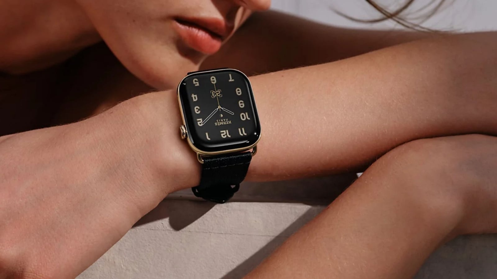 Hình ảnh cho danh mục Hình ảnh Apple Watch Series 12: Bật mí phiên bản "siêu sang" của Hermès