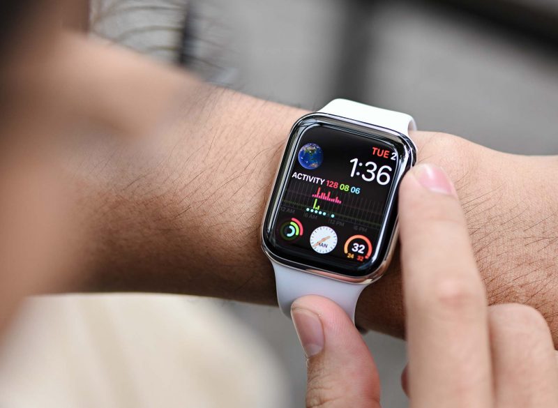 Apple Watch Series 2 giá bao nhiêu thời điểm 2020? 2 Apple Watch Series 2 giá bao nhiêu thời điểm 2019?