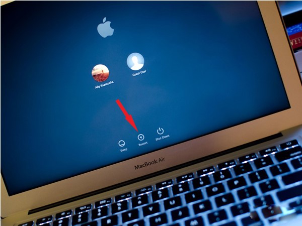 Hãy restart lại MacBook của bạn cũng là một cách nhanh chóng chữa lỗi FacTime Hãy restart lại MacBook của bạn cũng là một cách nhanh chóng chữa lỗi FacTime