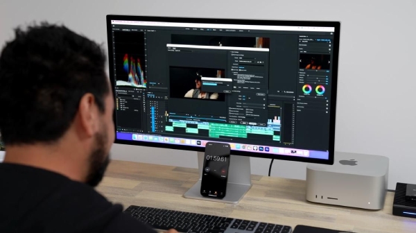Mac Studio M1 Ultra là thiết bị đi kèm với iMac