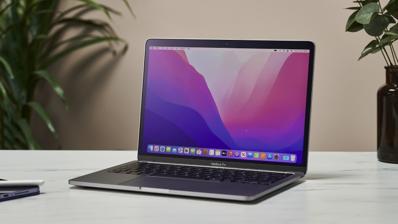 MacBook Pro M2 13 inch 2022