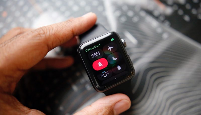 Apple Watch Series 2 giá bao nhiêu thời điểm 2020? 3 Apple Watch Series 2 giá bao nhiêu thời điểm 2019?