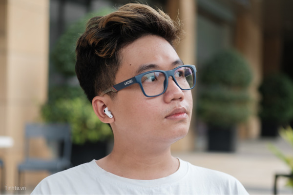 Reviewer công nghệ Tiến Nguyễn