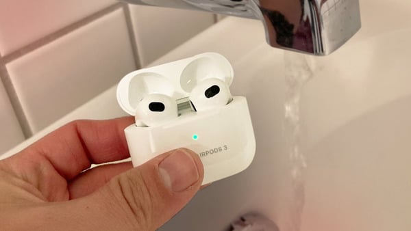 AirPods 3 đạt chuẩn chống nước IPX4