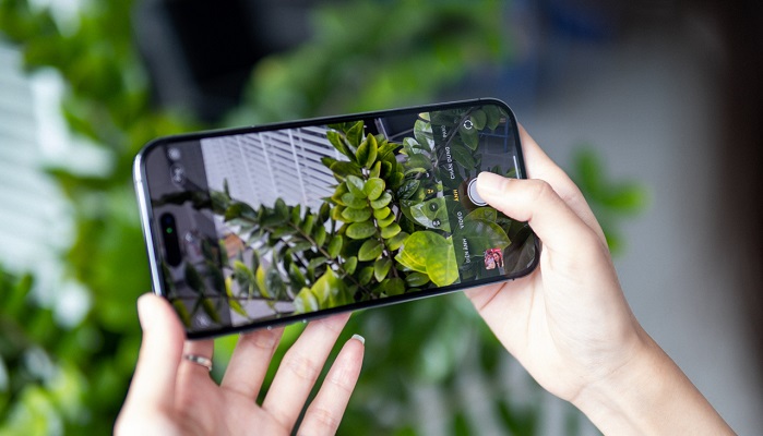 iPhone 14 chụp xóa phông: Rõ nét hơn, hiệu ứng ảnh sâu hơn 2 Chế độ tự động lấy nét vẫn luôn là điểm cộng “ăn tiền” và tiếp tục được củng cố trên dòng iPhone 14