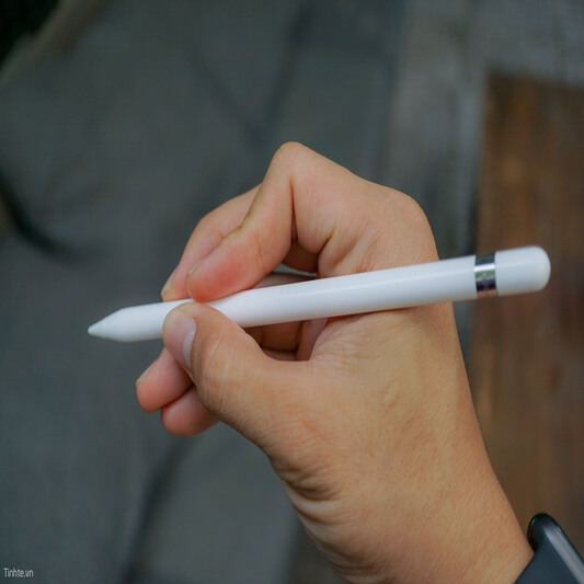 Trên tay & so sánh Apple Pencil 1 và Pencil 2: Có cải tiến, đã tốt hơn nhưng vẫn chưa hoàn hảo 4 apple pencil 4