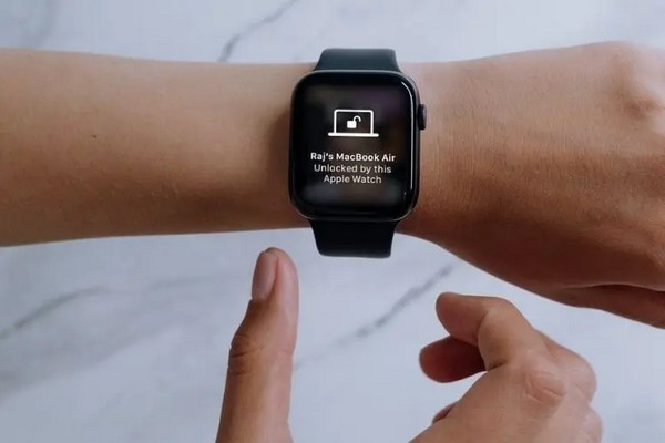 Apple Watch Series 8 bị dính iCloud