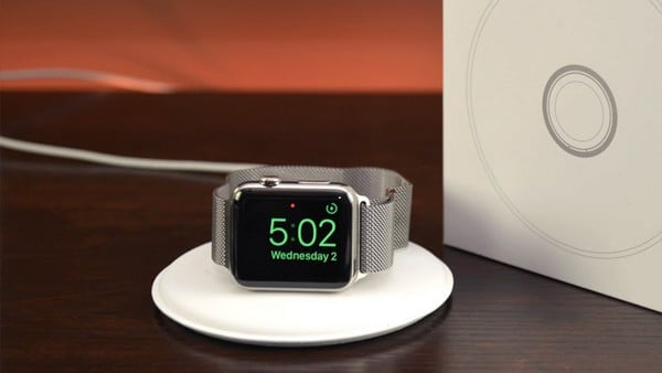 Cắm sạc Apple Watch Series 8 qua đêm