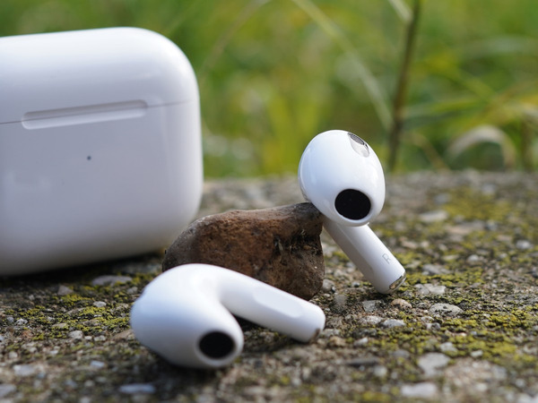 AirPods 3 trang bị lưới micro chùm kép
