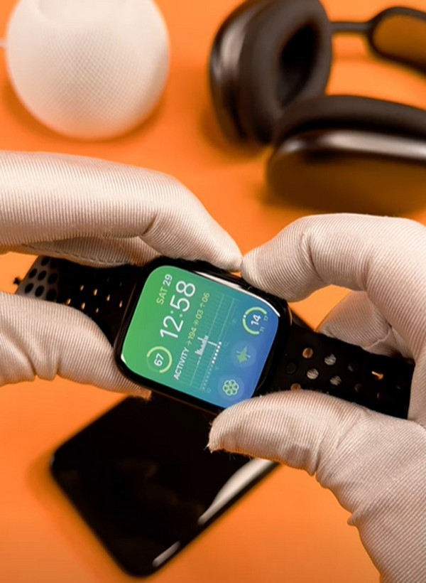 khởi động lại đồng hồ Apple Watch Series 8
