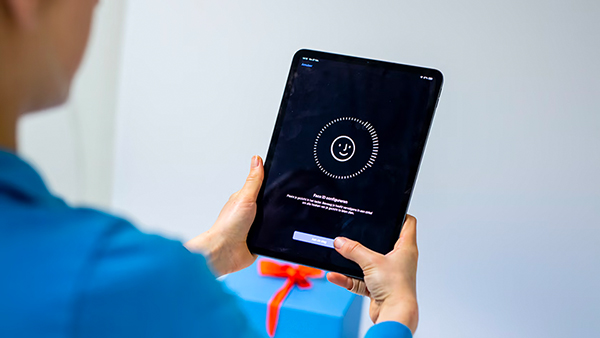 iPad gen 10 không có Face ID