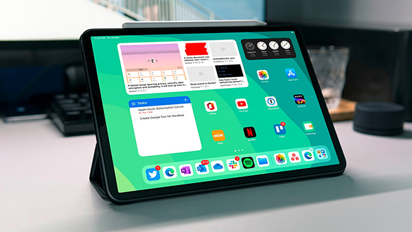 iPad Air 5 vẽ đồ họa