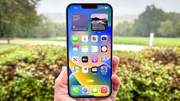 Apple vẫn sử dụng dạng màn hình “notch” tai thỏ trên iPhone 14