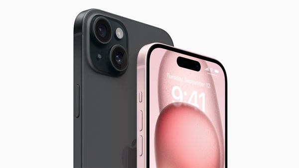 Màn hình iPhone 15 Plus được Apple trang bị công nghệ màn hình Dynamic Island có khả năng tối ưu không gian hiển thị mang đến cho người dùng trải nghiệm đa nhiệm tối ưu