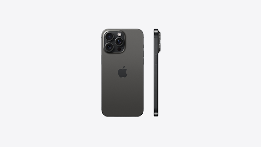 Trong điều kiện thiếu sáng, iPhone 15 Titan Đen đẹp từng góc cạnh với từng đường viền thiết kế đều rất tinh tế, huyền bí và thu hút