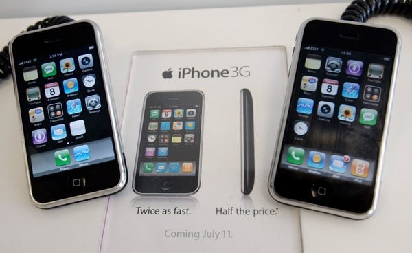 Lịch sử phát triển của iPhone - smartphone đúng nghĩa thay đổi cả thế giới 2 lich-su-phat-trien-cua-iphone-2