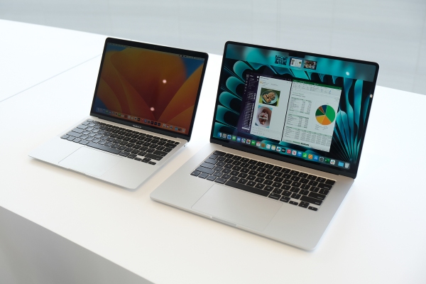 Macbook Air màn hình 15 inch