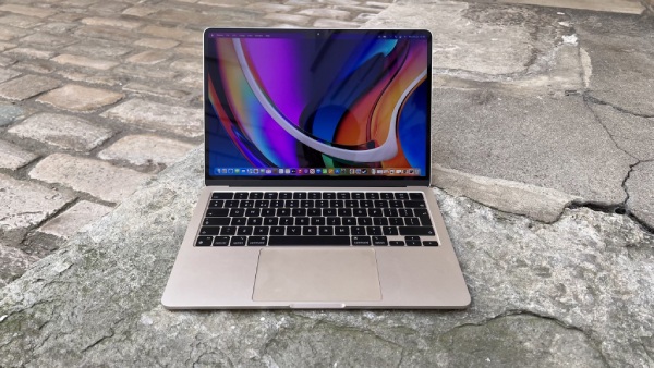 Màn hình Macbook Air M2