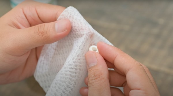 Lau khô nút tai nghe bằng vải mềm